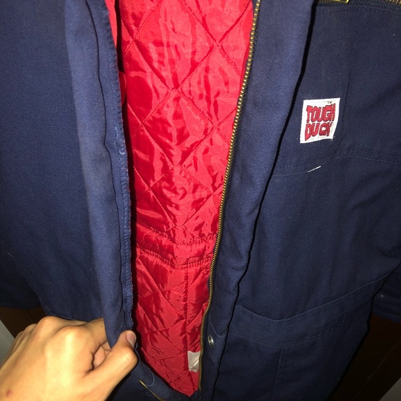 Never worn,covers full body,pockets & sippers for limbs, use of ur a farm boy - Picture 2 of 6